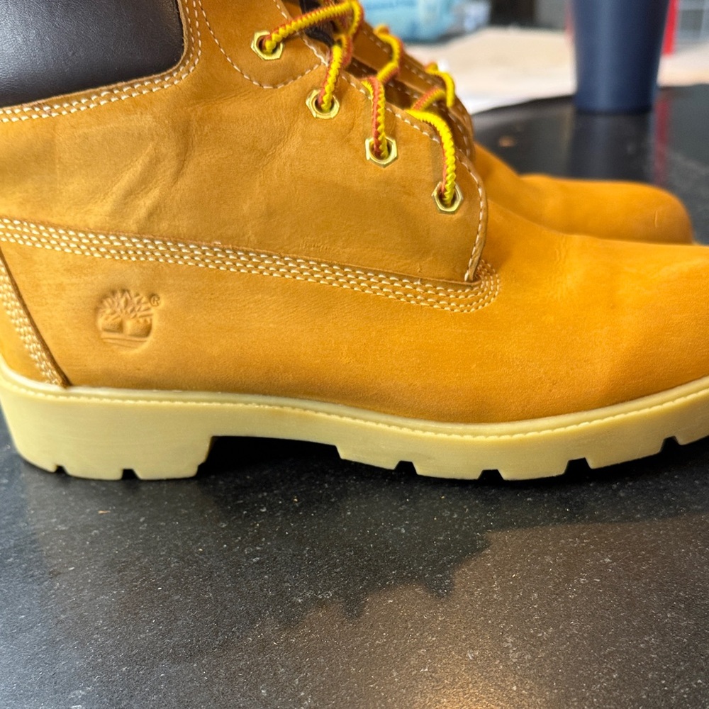 Timberland Wheat Nubuck Lace-Up Boots – Classic Work Boots - Picture 4 of 13